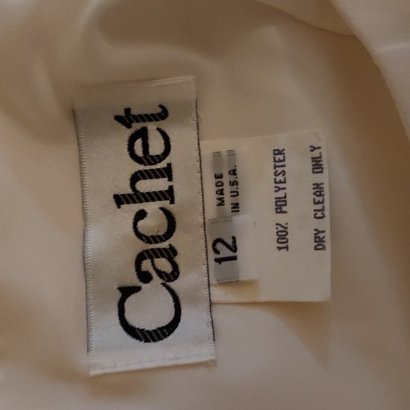 Off White/White Formal Dress (purse sold  separately) - Picture 5 of 6